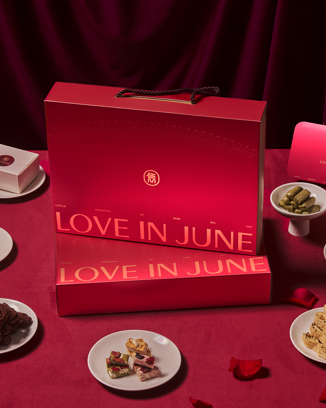 LOVEINJUNE雋_雋永時光喜餅禮盒